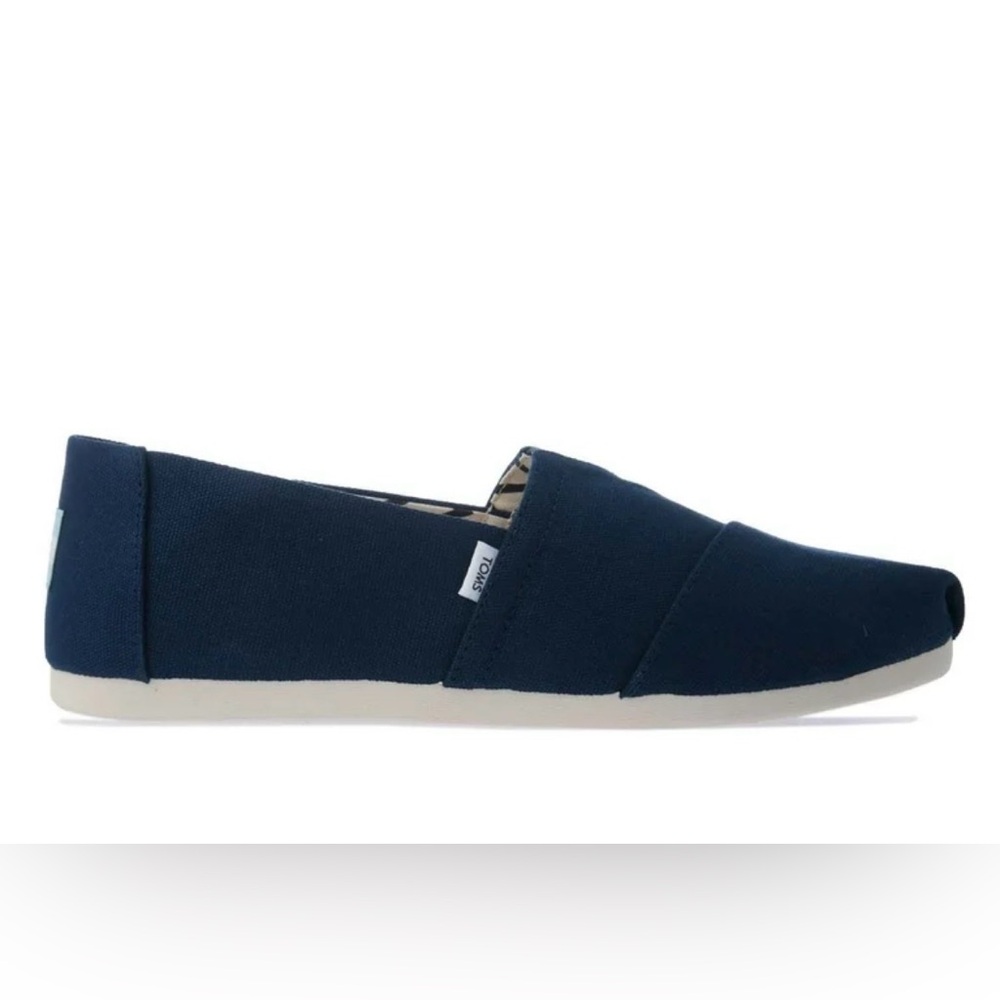 TOMS Navy Canvas Slip-On Shoe NWOT